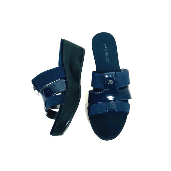 bandolino b flexible sandals